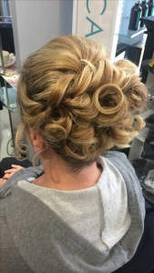 Hairsalon Galway updo